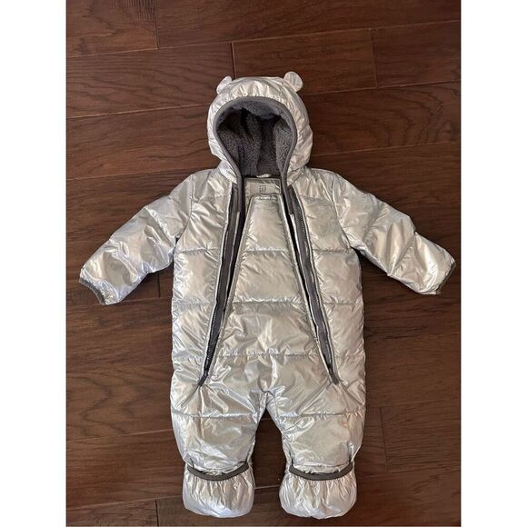 NEW Gap Silver Baby Bear Ear Suit Bunting Snow Suit 6-12 Mo - Picture 1 of 5